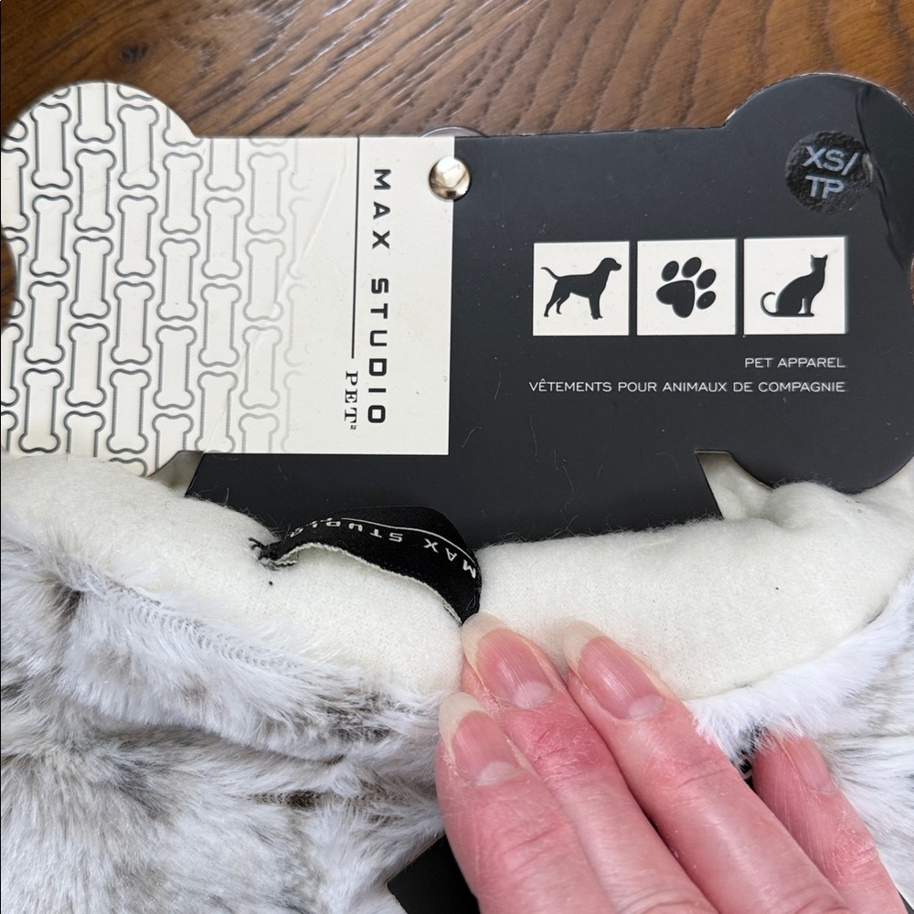 Max Studio Plush Faux Fur Pet Jacket. In white grey snow leopard faux fur.  XS. - Picture 6 of 13